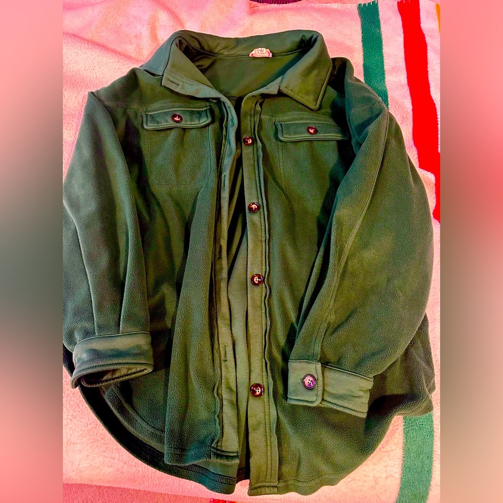 🌼Fleece Green Shacket🌼